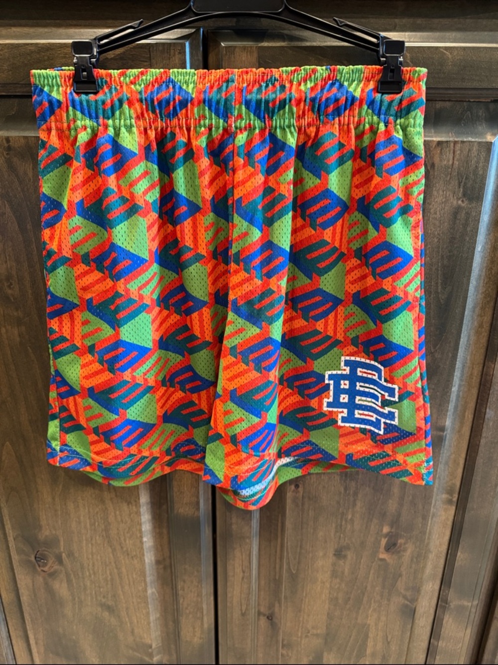 Like new Eric Emanuel EE Basic Short Men’s Medium $120!